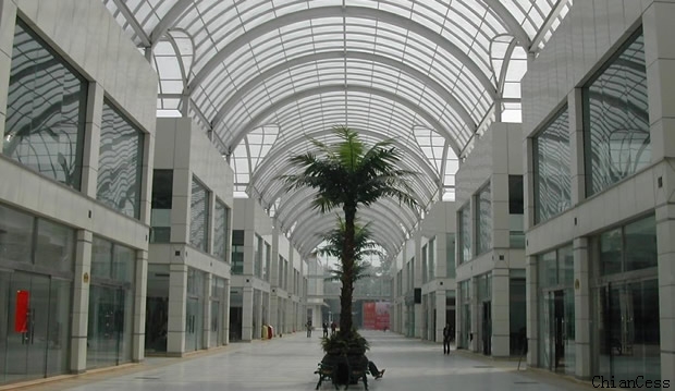 已經初步搭建的陽光板雨棚展示圖 已經初步搭建的陽光板雨棚展示圖